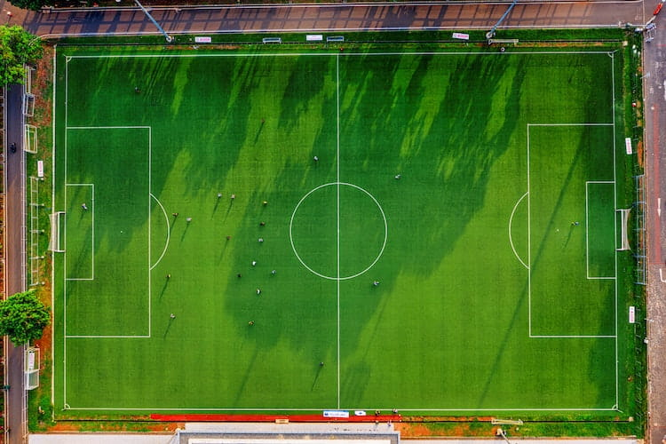 Ukuran Lapangan Sepak Bola Standar FIFA: Panjang, Lebar, Minimal, dan Maksimal